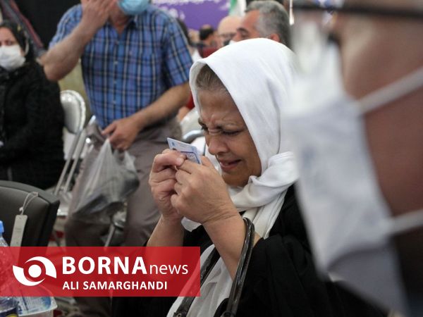 میز خدمت جهادی در مصلی رشت