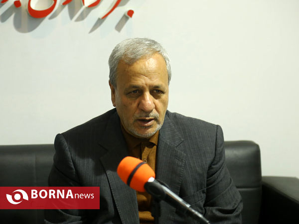 روز پایانی نمایشگاه مطبوعات در غرفه برنا- ۱