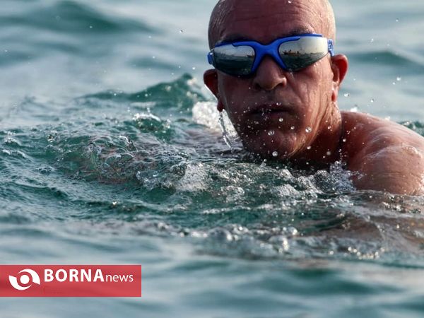 حضور دو شناگر کرمانی درنوزدهمین دوره شنای جانبازان در خلیج فارس