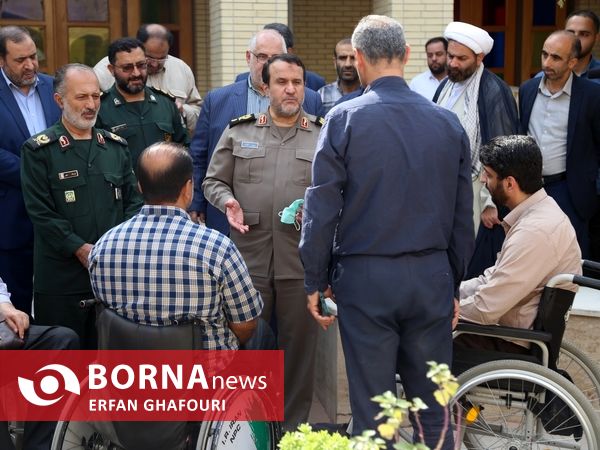 عطرافشانی یادمان شهدای گمنام ساری در هفته پارالمپیک