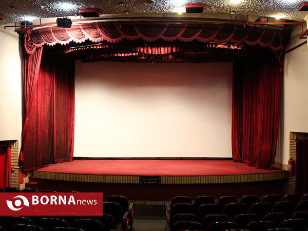بازدید از تجهیزات صوتی و تصویری جدید "سینما ایران"سالن قرمز