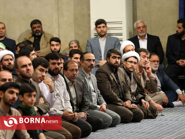 دیدار دانش آموزان و دانشجویان با مقام معظم رهبری
