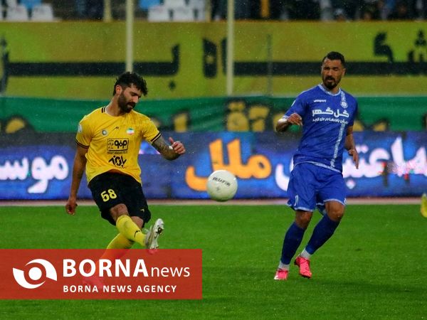 دیدار تیم فوتبال سپاهان _ گل گهر سیرجان