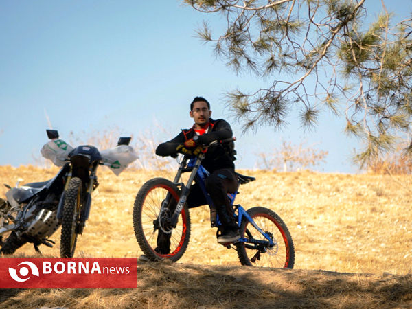 در حاشیه تمرینات دوچرخه سوران کوهستان- پارک چیتگر