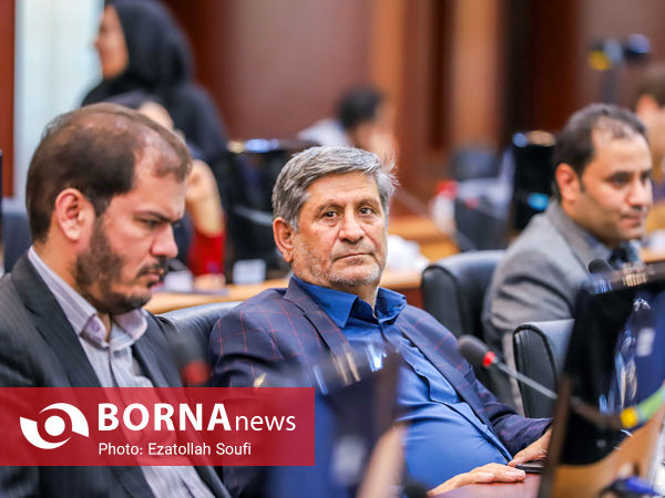 سفر وزیر اقتصاد به استان مرکزی