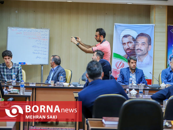 مجمع انتخاباتی رئیس هیئت تکواندو استان مرکزی