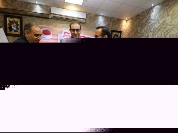 نشست خبری و مراسم تکریم خبرنگاران در اتاق بازرگانی آبادان