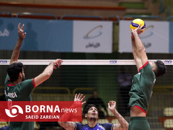 دیدار تیم های والیبال پیکان تهران - پاس تهران