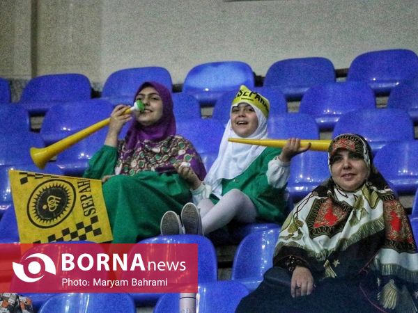 دیدار تیم های هندبال سپاهان - عمان کلاب