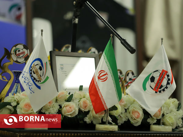 آیین رونمایی از پیراهن داوران فوتبال و فوتسال اراک