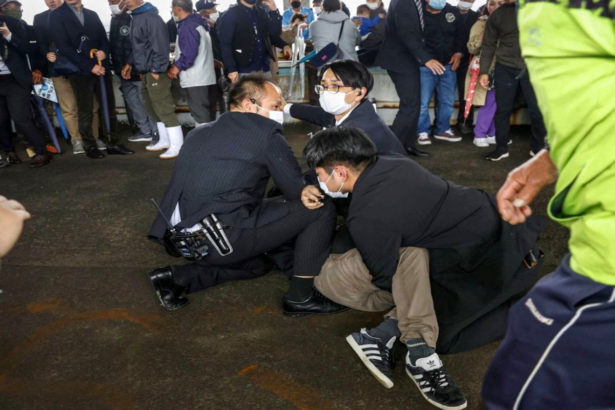 انفجار مهیب در محل سخنرانی نخست وزیر ژاپن
