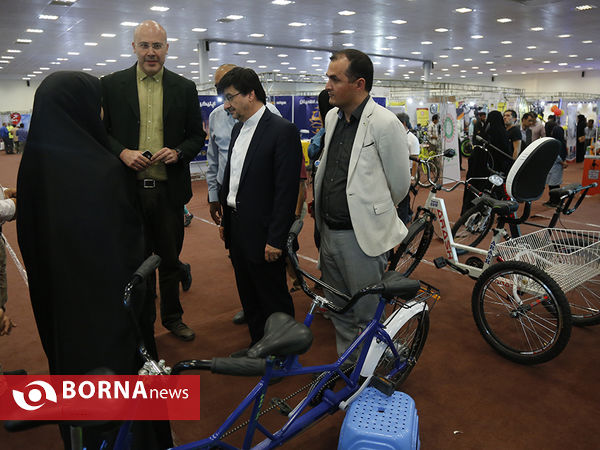 بازدید معاون وزیر ورزش و جوانان از نمایشگاه دوچرخه
