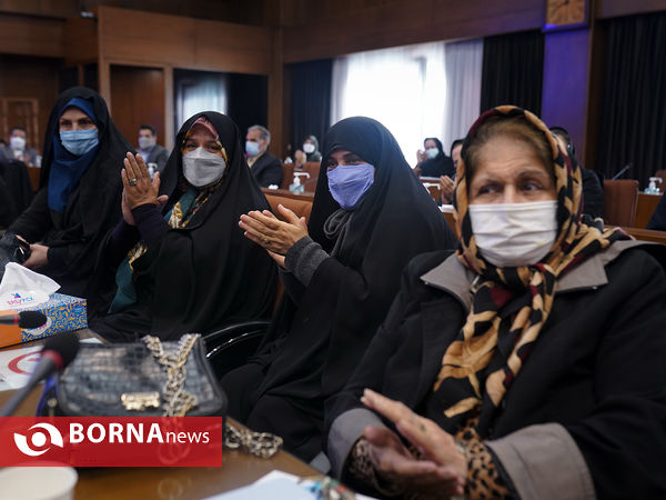 تجلیل از مهین فرهادی زاد