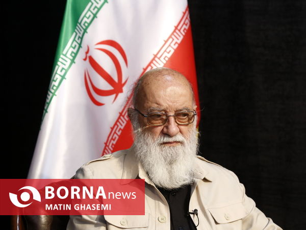 حضور مهدی چمران در خبرگزاری برنا