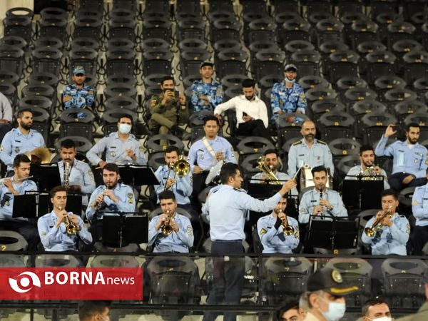 دیدار تیم های فوتبال پرسپولیس_ تراکتور