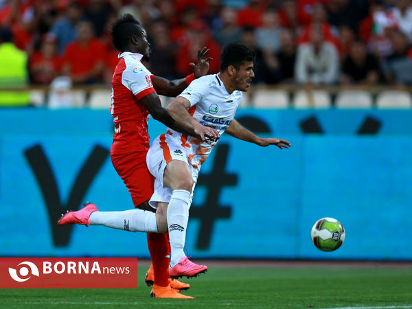 دیدار تیم های پرسپولیس تهران - سایپا تهران
