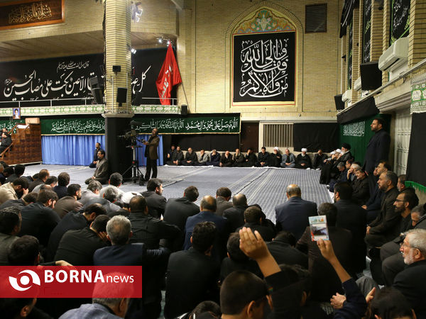 مراسم عزاداری شب عاشورا در حضور رهبر انقلاب