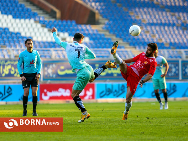 دیدار تیم های شهرخودرو مشهد و سایپا تهران