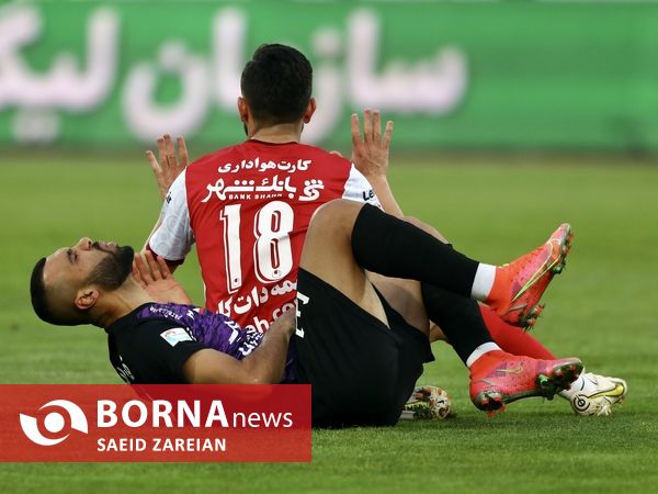دیدار تیم های پرسپولیس - هوادار