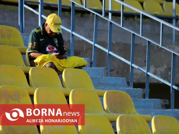 در حاشیه دیدار تیم های فوتبال صنعت نفت  - تراکتور