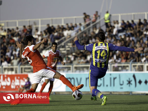 دیدار تیم های گسترش فولاد تبریز و پرسپولیس با برتری شاگردان برانکو