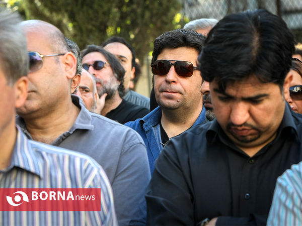 تشییع پیکر مرحوم ایرج کریمی