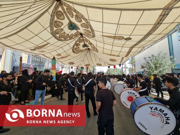 عزاداری مردم کرمان در روز تاسوعا حسینی