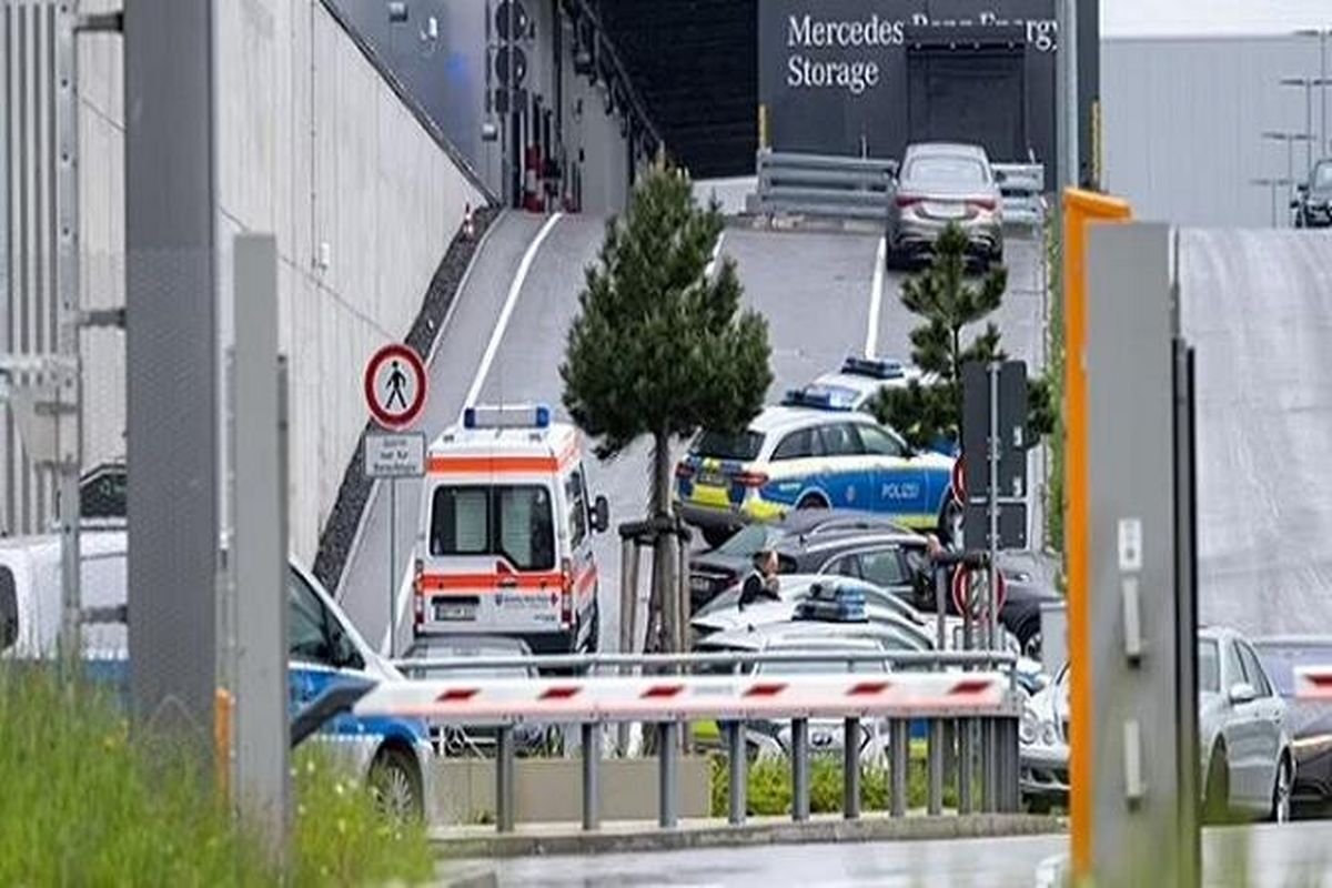 2 کشته نتیجه تیراندازی در کارخانه مرسدس بنز آلمان