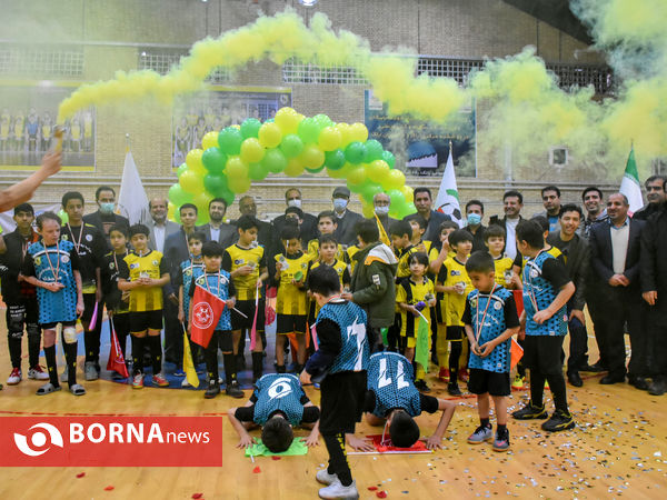 رویای فوتبالی کودکان حامی یار اراک  برآورده شد
