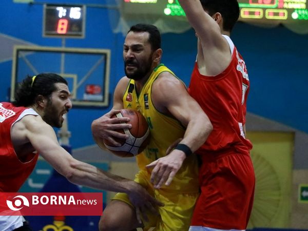 دیدار تیم های بسکتبال پالایش نفت آبادان و مهرام