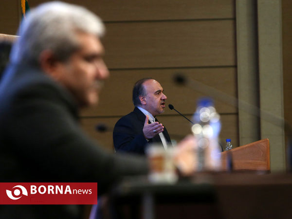هم اندیشی صمیمانه جوانان با دولت