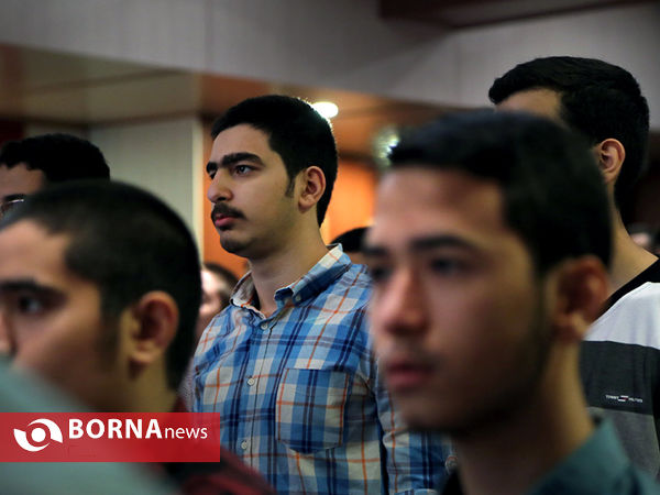 آغاز سال تحصیلی جدید با حضور و سخنرانی دکتر واعظی در دبیرستان نیکان