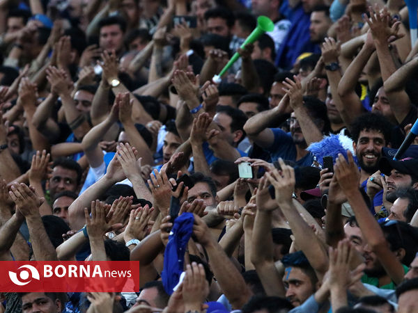 دیدار تیم های فوتبال استقلال- نفت مسجدسلیمان