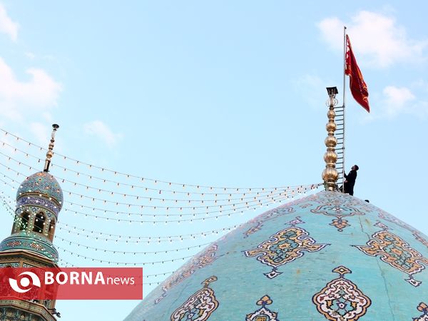 آیین تعویض پرچم گنبد مسجد مقدس جمکران