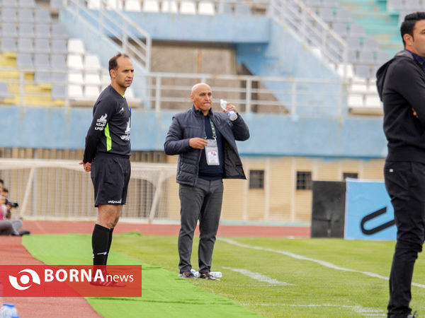 دیدار تیم‌های فوتبال آلومینیوم اراک - فولاد خوزستان