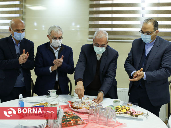 دیدار سخنگوی دولت با خیرین ارامنه در کلیسای ارامنه وارطان مقدس