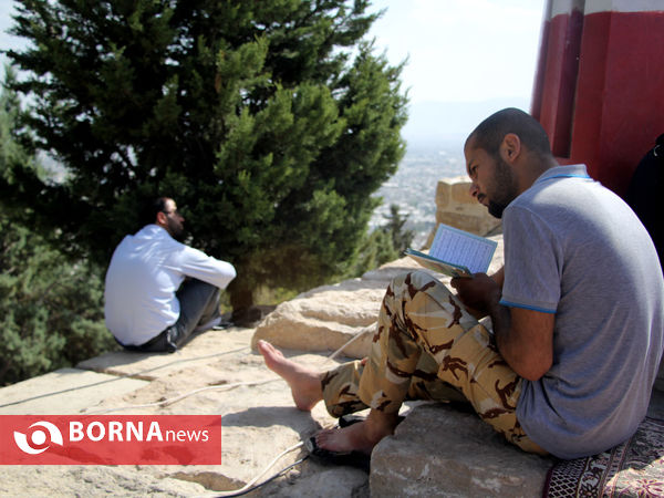 دعای عرفه در تپه الشهدای شیراز