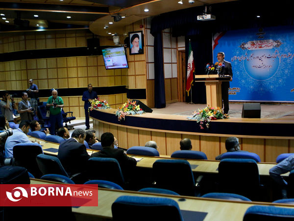 نشست خبری وزیر کشور در ستاد انتخابات کشور