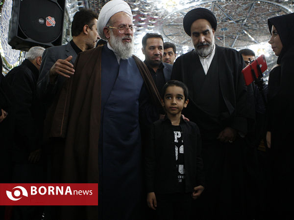 مراسم یادبود شهدا در امامزاده صالح