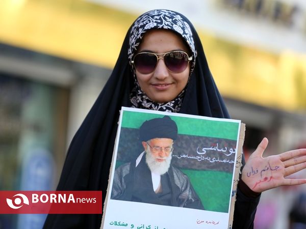 تجمع مردم شیراز در محکومیت تخریبگران