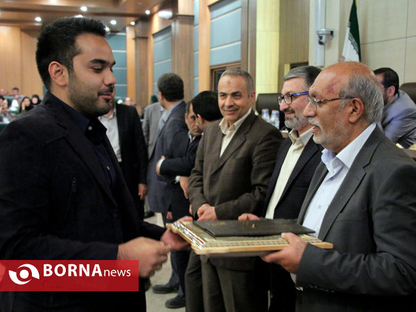 تقدیر شورای اسلامی شهر شیراز ازپدران  نمونه