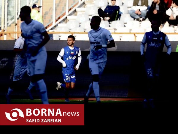 دیدار تیم های استقلال تهران - ملوان بندر انزلی