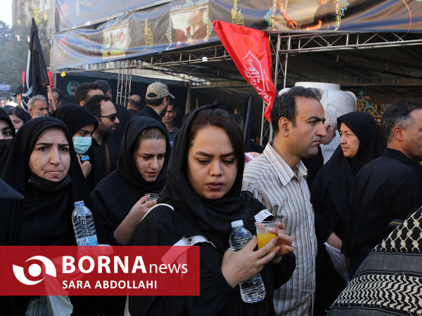 پیاده روی جاماندگان اربعین در تهران