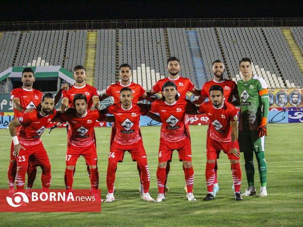 دیدار تیم های فوتبال آلومینیوم اراک-تراکتور سازی تبریز