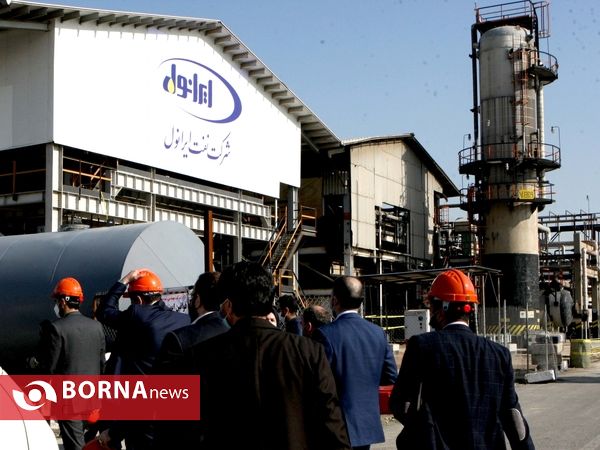 مراسم رونمایی از محصولات جدید شرکت نفت ایرانول