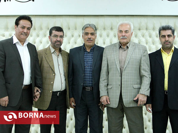 نشست صمیمی ورزشکاران و پیشکسوتان- ورزشگاه انقلاب