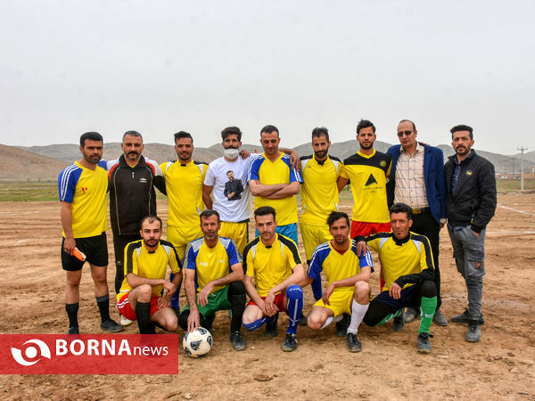 مسابقات فوتبال در روستا