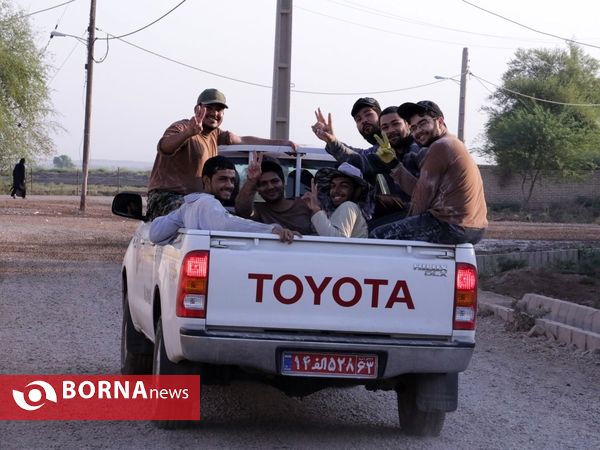 حضور جهادگران فجر استان فارس در مناطق سیل زده استان خوزستان