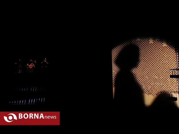 نمایش "فصل شکار بادبادکها"