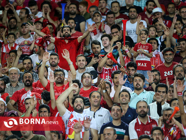 دیدار تیم های فوتبال پرسپولیس و فولاد خوزستان